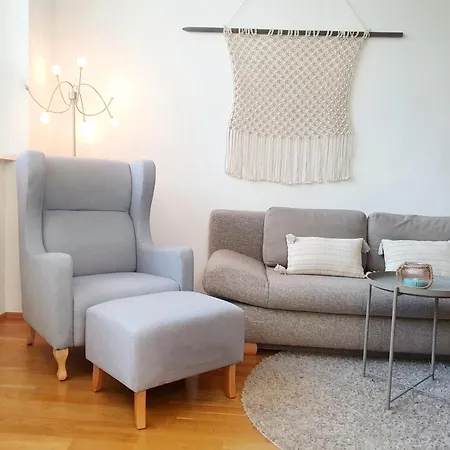 Bohonest Gries - Ground Floor & Parking Apartment