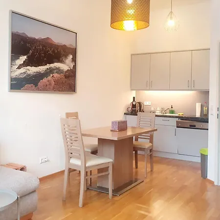 Bohonest Gries - Ground Floor & Parking